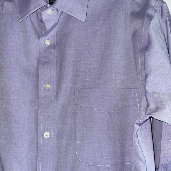 Men’s Jos A Bank Traveler Slim Fit Button Down - Picture 3 of 6